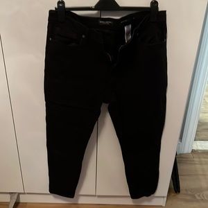 Banana Republic Black Mid Rise Skinny Jean size 33 short